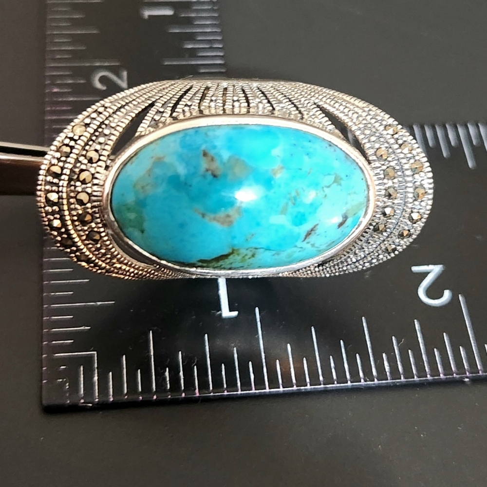 Sterling silver oval turquoise and marcasite ring